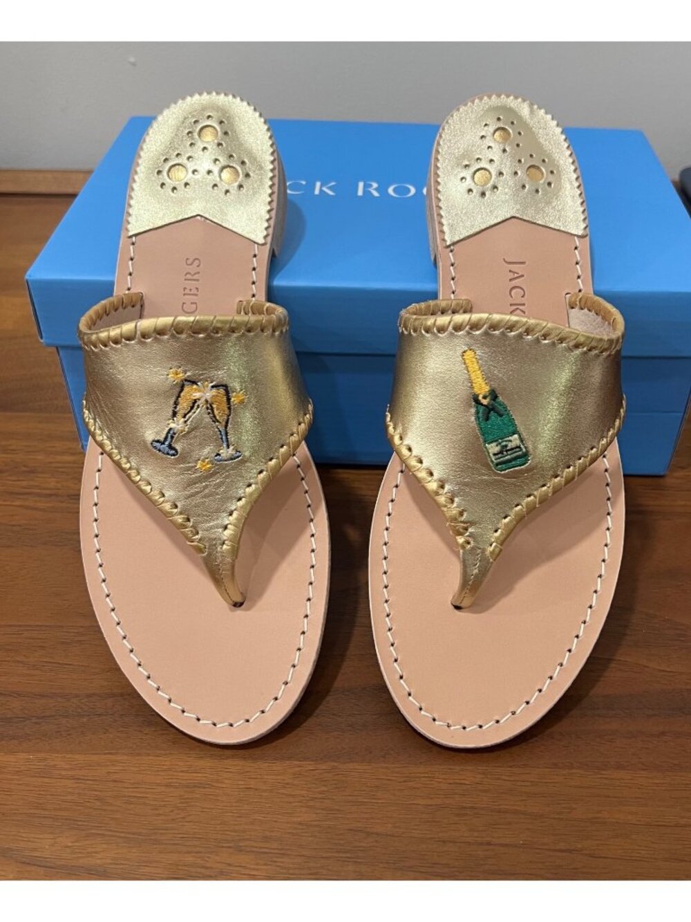 Jack Rogers Leather Classic Jack Sandals Bubbly Champagne Taste - Size 9.5 GOLD